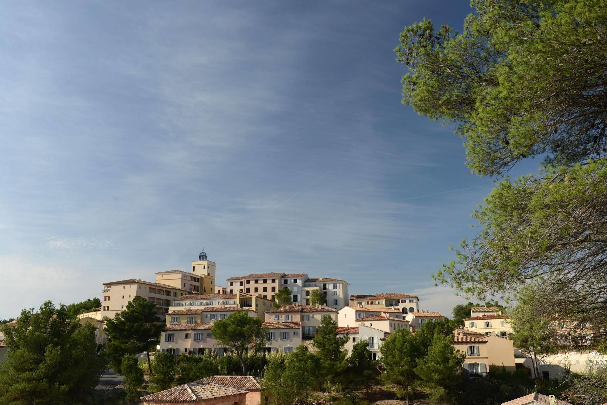 Residence Pierre & Vacances Les Coteaux De Pont-Royal Mallemort Exterior photo