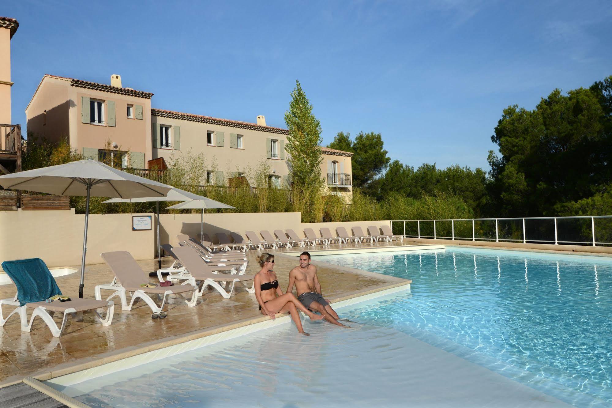 Residence Pierre & Vacances Les Coteaux De Pont-Royal Mallemort Exterior photo